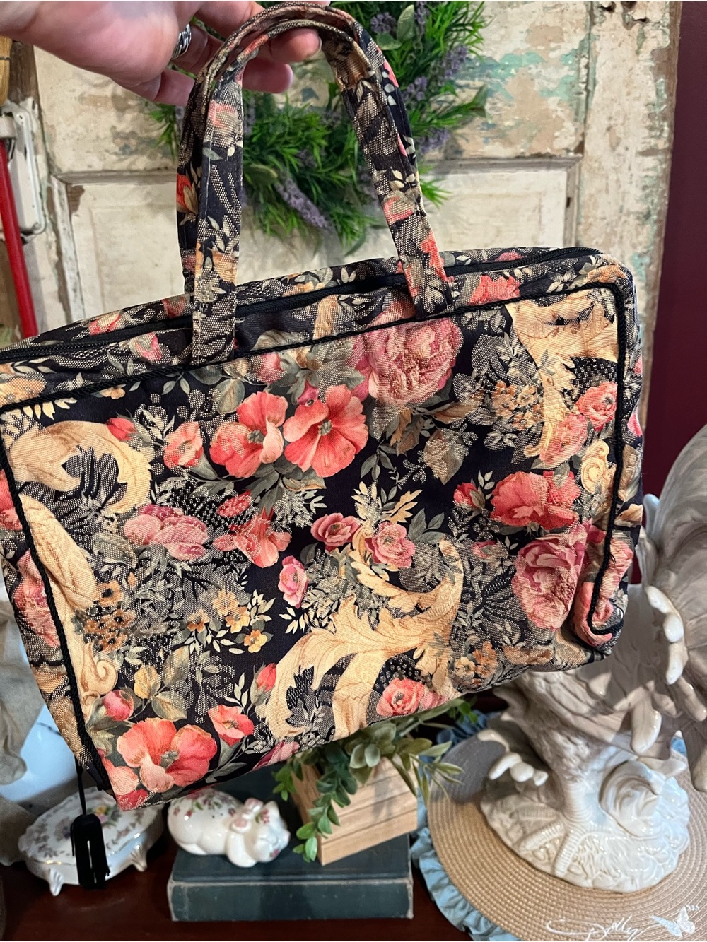 Vintage Floral Tapestry Toiletry Bag Travel Cosmetic Case Organizer